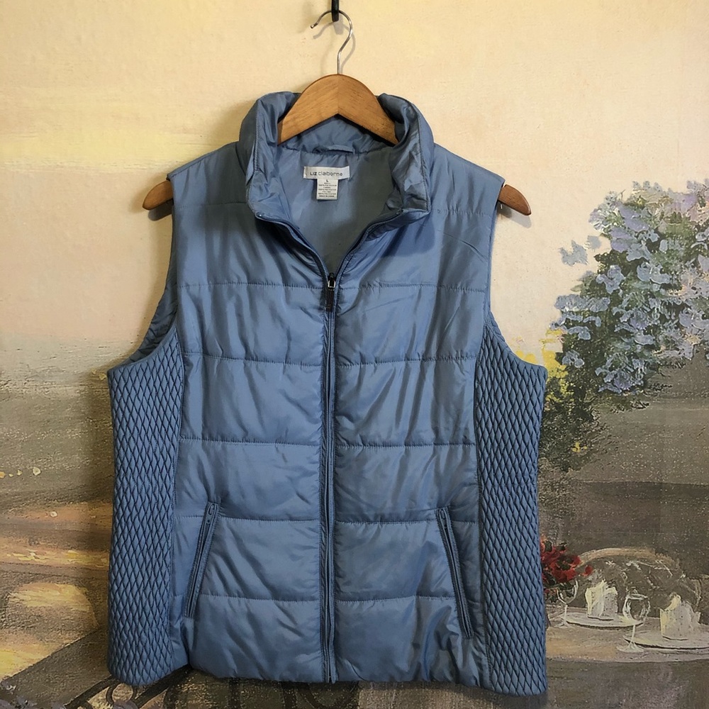 Light blue vest